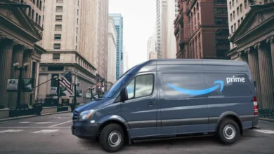 Amazon car stopped in the road